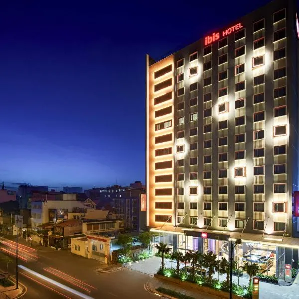 Ibis Saigon Airport, hotel en Ho Chi Minh