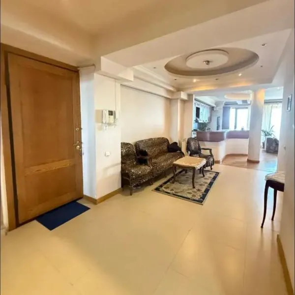 Солнечная квартира, hotel din Erevan