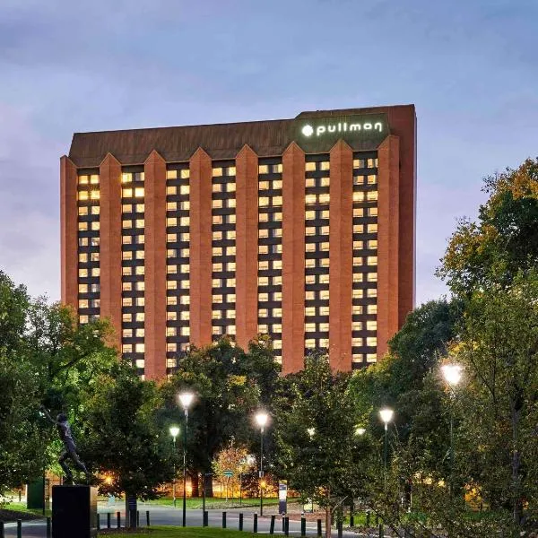 Pullman Melbourne On the Park, hotel in Melbourne