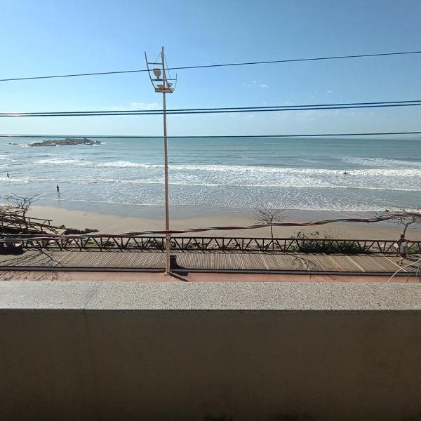 Apto Navegantes - Frente Mar - 15 min Beto Carrero