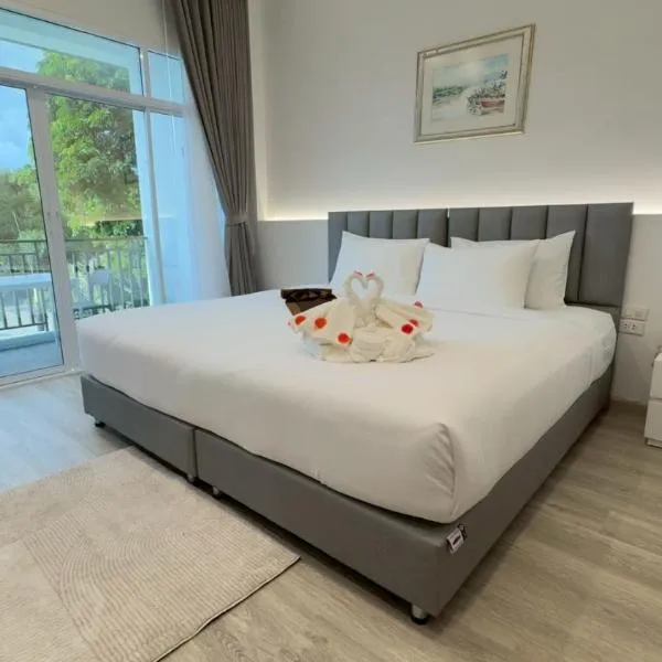 Baan Suan Khun Ta and Golf Resort, hotel in Ubon Ratchathani