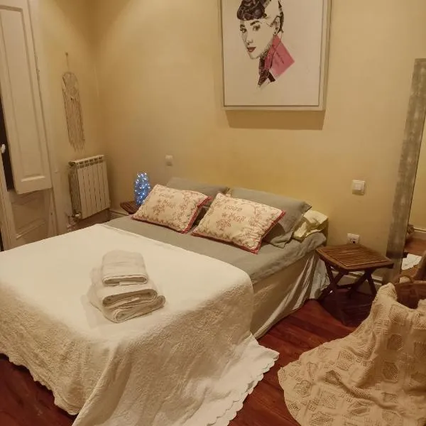 apartamento céntrico zona Marques de comillas 8, hotel en Laredo