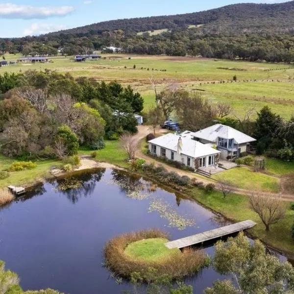 Lakeside haven cottage - Macedon ranges, hôtel à Riddell