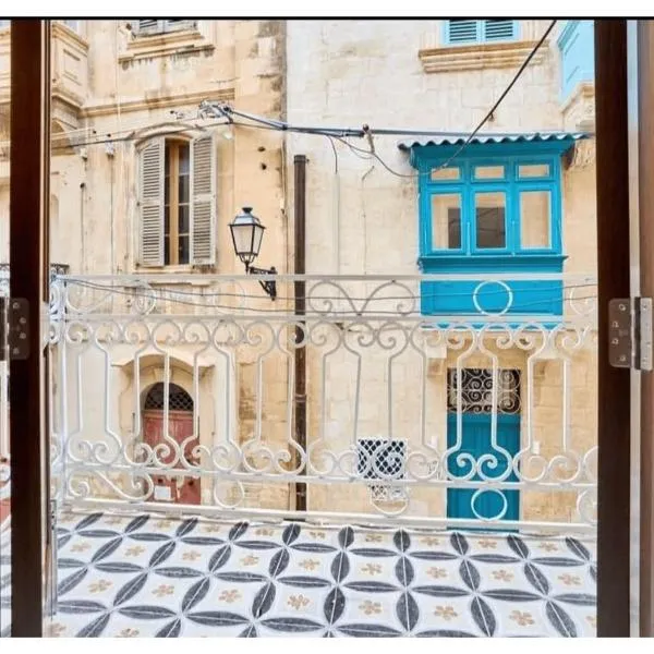 Birgu's central traditional apartment, hotel a Birgu