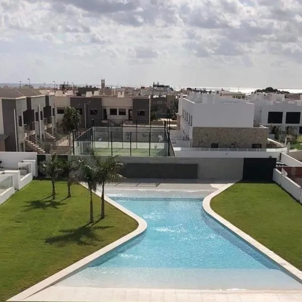 Near the beach for rent!, hotel v destinácii Torre de la Horadada