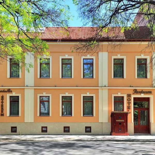 Partium Hotel Szeged, hotelli kohteessa Szeged