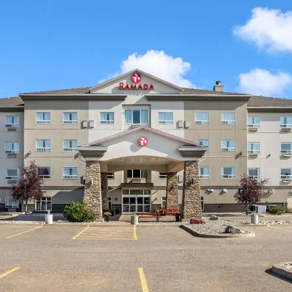Ramada by Wyndham Lac La Biche, ξενοδοχείο σε Lac La Biche