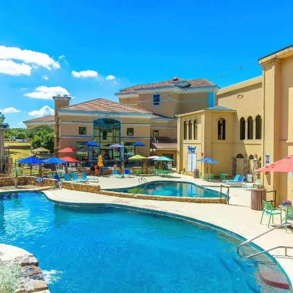 Tanglewood Resort on Lake Texoma, an Ascend Collection Resort, hotel v destinaci Pottsboro