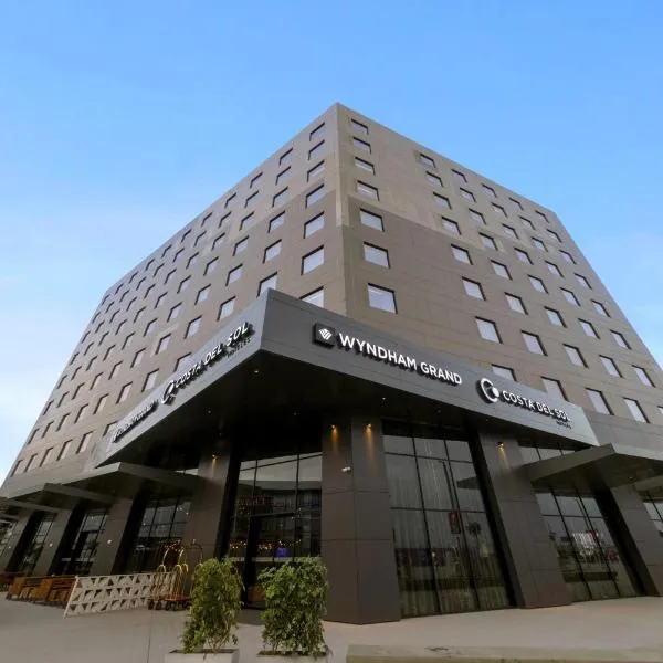 Wyndham Grand Costa Del Sol Lima Airport โรงแรมในลิมา