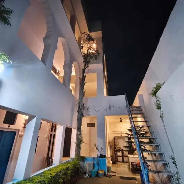 Rajguru guest house, hotel v destinaci Puškar