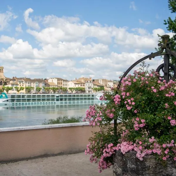 Domaine des jardins de la Saône, hotel a Tournus