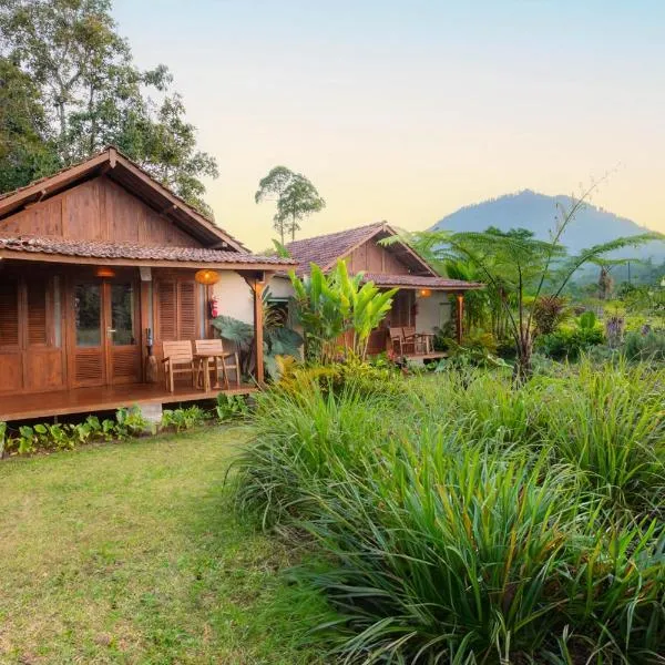 Green Lava Mountain View Cabin Bedugul by IHM, hotel in Bedugul