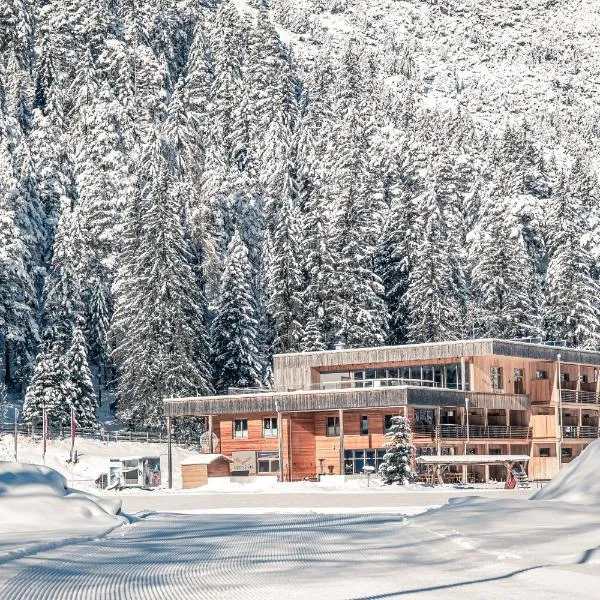 Boutique Hotel LechZeit、Elmenのホテル