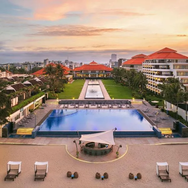 Pullman Danang Beach Resort, hotel en Da Nang