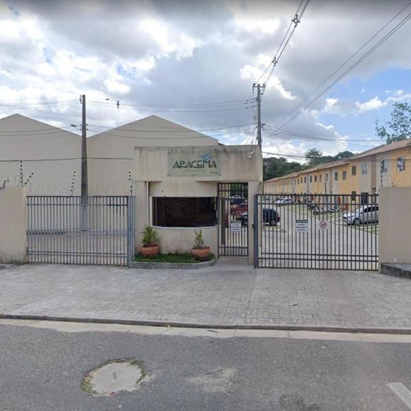 Acomodação super tranquila, aconchegante, segurança com portaria 24h e lazer, tudo isso dentro de um condominio
