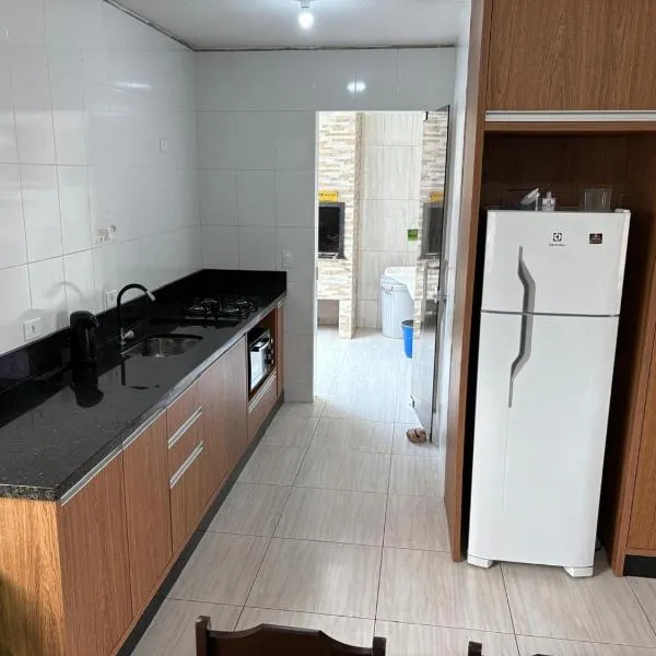apartamento lindo com 2 quartos, Hotel in Itapoa