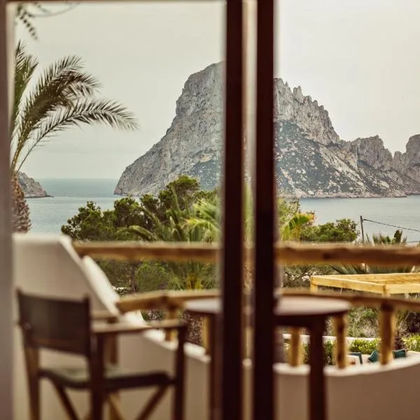 Petunia Ibiza, a Beaumier hotel, hotel in Cala Vadella