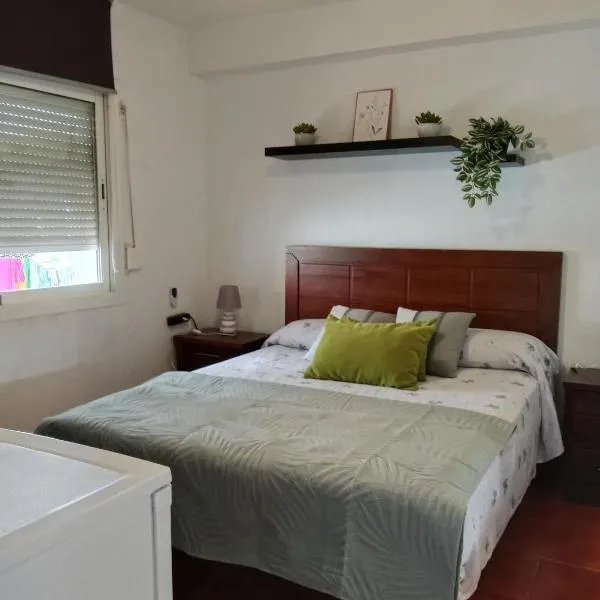 Habitación 1 en piso compartido con acceso Zonas comunes, hotel in Marbella