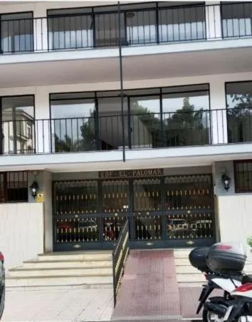 Habitación 1 en piso compartido con acceso Zonas comunes, hotel en Marbella