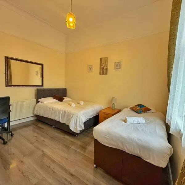 Near City-Birkenhead rooms, hotel in Birkenhead