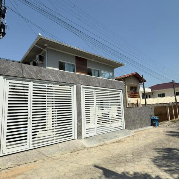 Casa na Armação da Piedade, 1º Andar