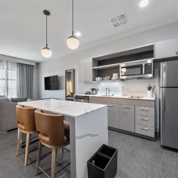 Homewood Suites By Hilton Austin Airport, khách sạn ở Austin