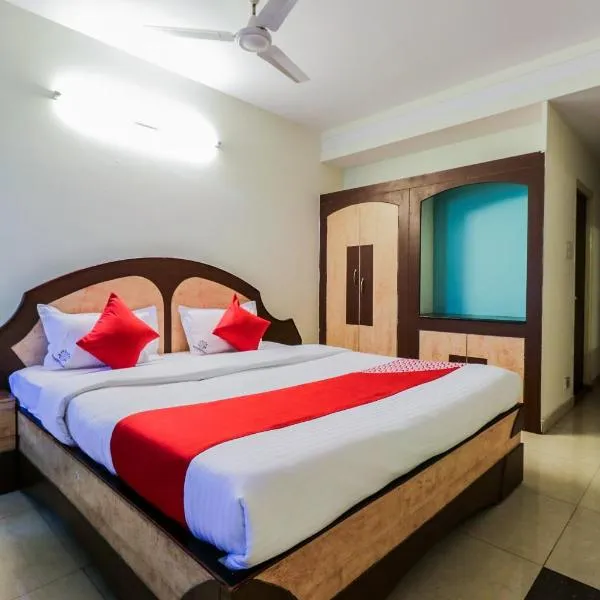 Super Hotel O Parnasala Princely, hotel en Rajahmundry