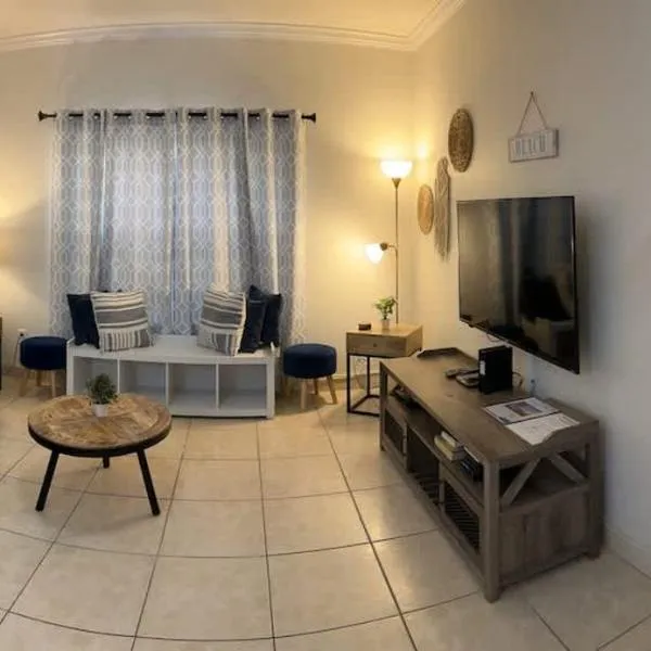 Family Friendly Condo w Pool in South Padre Island, hotel em South Padre Island