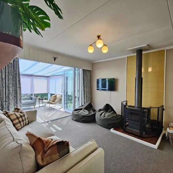 Happy Days and Relaxing Stays, hotel din Te Anau