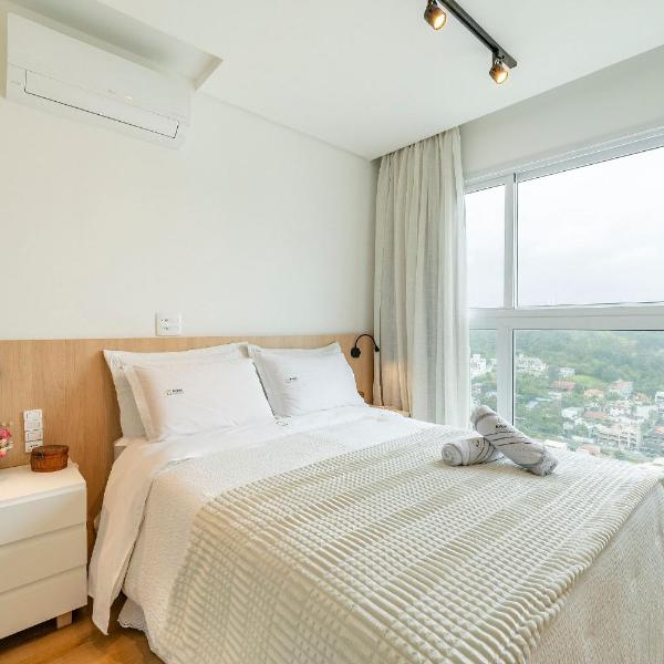 Riviera 2 Suítes e Piscina by Achei Camboriú - Foto 2