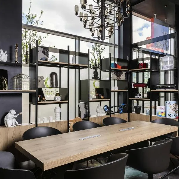 Aparthotel Adagio access Palaiseau Saclay、パレゾーのホテル