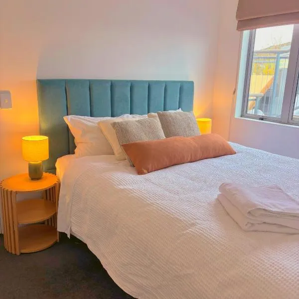 Comfortable in Central Wanaka and Free Parking、ワナカのホテル
