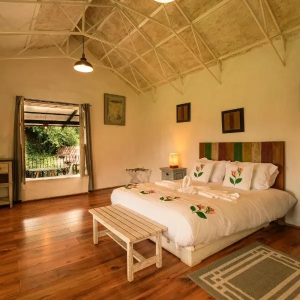 Rancho Reencuentro Eco Hotel & Cabalgatas, hotel in Valle de Bravo