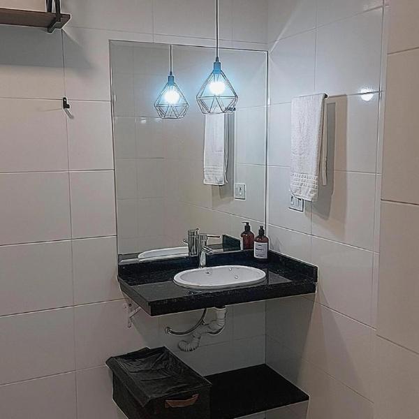 Apart Inteiro Completo - Central - Valor p 2 pessoas - Colchão com Massageador - Crianças grátis - Até 4 Pessoas - Próx Shopping Estação - Foto 3