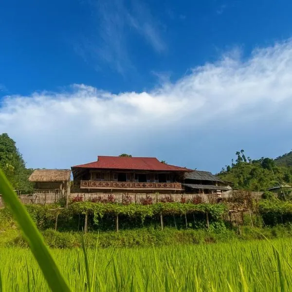 Bình Bản Liền Homestay - Vang A Binh, hotel in Bắc Hà