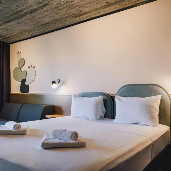 ibis Styles ST Pauls Bay Malta,聖保羅灣城的飯店