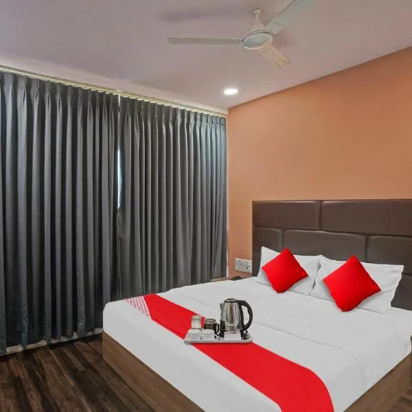 Hotel O Infinity, hotel in Surat