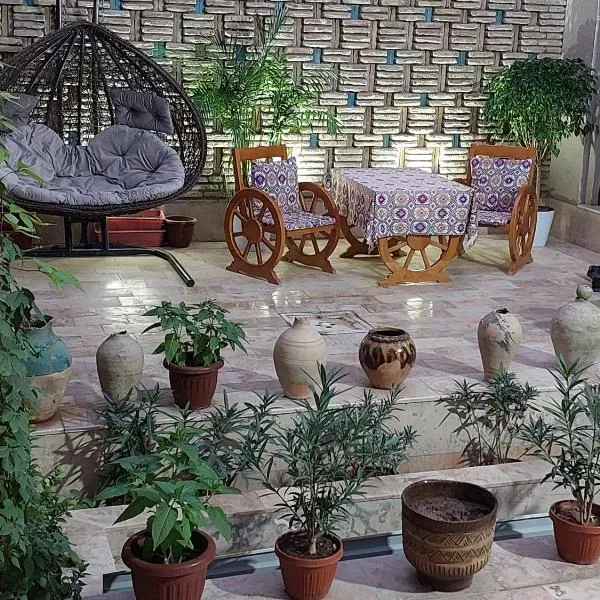 Gulnaraxanum Hotel Boutique, hotel en Bukhara