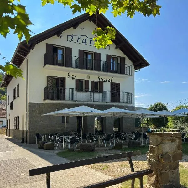 Hostal Iratibizkar, hotel in Ochagavía