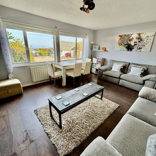 Sea View Bungalow in Carbis Bay Sleeps 6, hotel en Carbis Bay