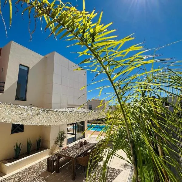 Algarve Boho Beach House, hotel u gradu Albufeira