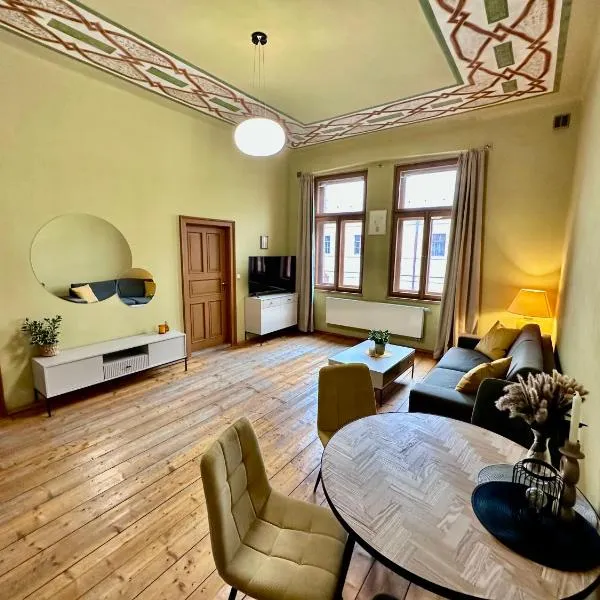 Historický stylový apartmán v srdci Hradec Králové, ξενοδοχείο σε Χράντετς Κράλοβε