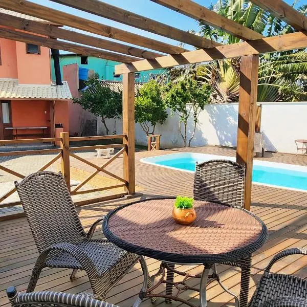 Partiu Praia SC- Piscina, Ar condicionado, wi-fi, duas quadras da praia e centrinho, hotel v destinácii Pinheira