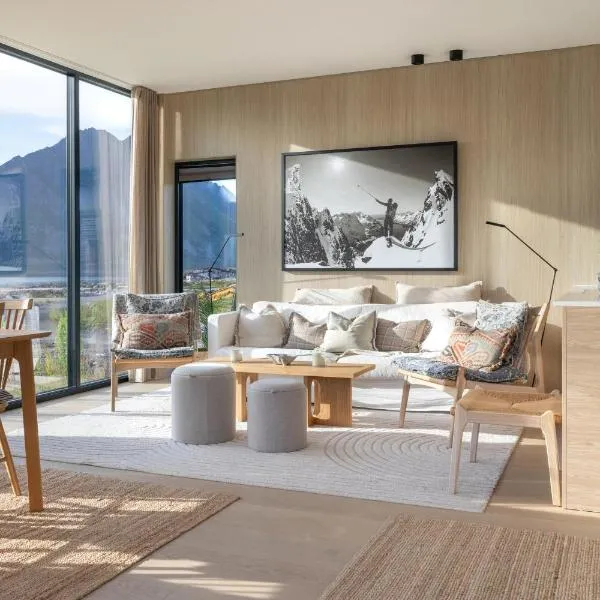 Lyngvær Panorama Lodge - Jacuzzi & Sauna - No 37, хотел в Kleppstad