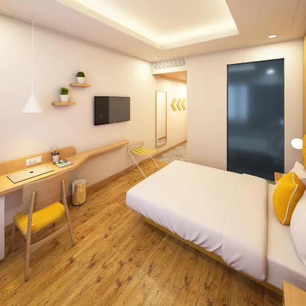 Bloom Hotel - M Block GK2 photo 2