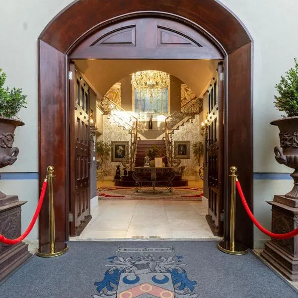 The 506 Hotel, hotel di Midrand