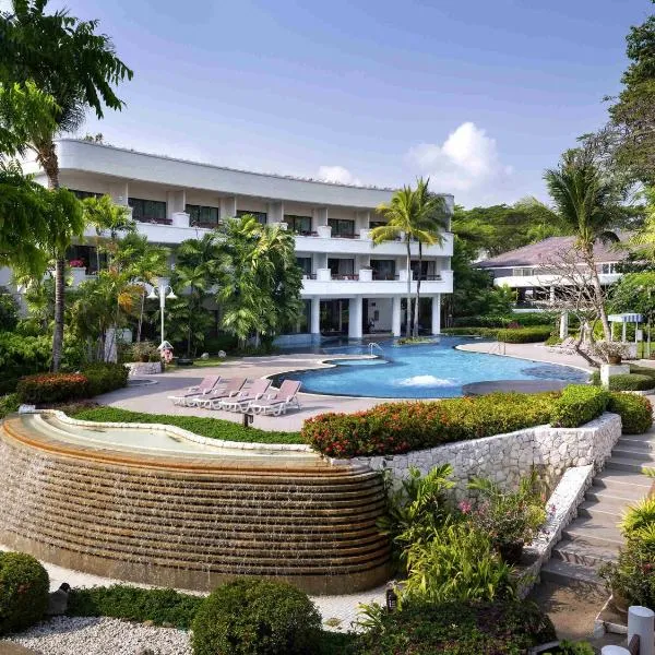 Novotel Rayong Rim Pae Resort, hotel di Klaeng