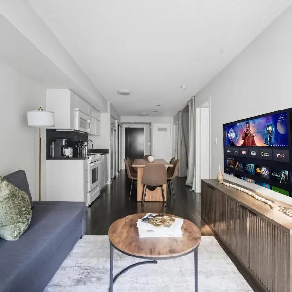 Trendy 1BR Condo Free Parking Downtown Toronto, Hotel in Toronto