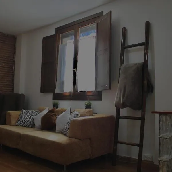 Villa Rosa Canfranc, tu refugio en el corazón del Pirineo Aragonés, hotel in Canfranc