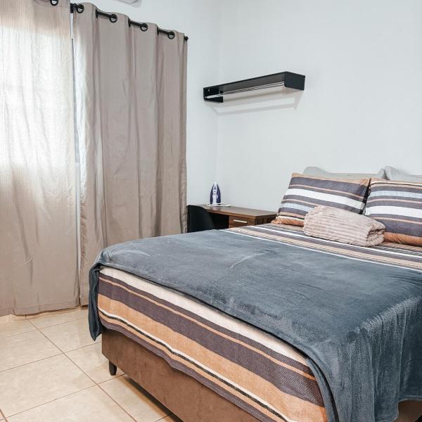 Apto Térreo | Ótima localização | Com Ar condicionado | 5 camas - Foto 4